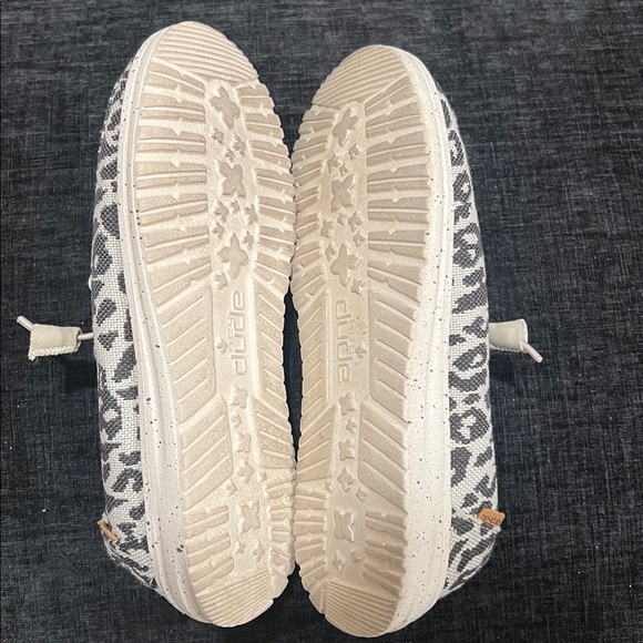 Women’s Hey Dude Shoes - Picture 3 of 4